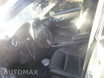 2018 Mercedes-Benz CLA 250 4MATIC - miniatura 5