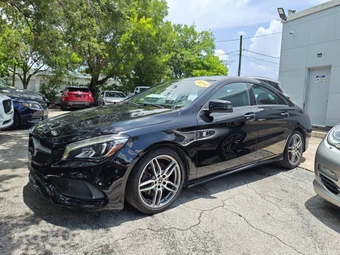 2018 Mercedes-Benz CLA 250 4MATIC - miniatura 3