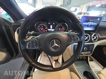 2018 Mercedes-Benz CLA 250 4MATIC - miniatura 10