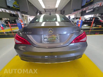 2018 Mercedes-Benz CLA 250 4MATIC - miniatura 5