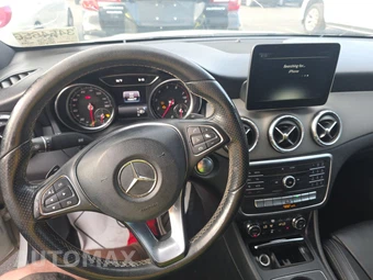 2018 Mercedes-Benz CLA 250 - miniatura 11