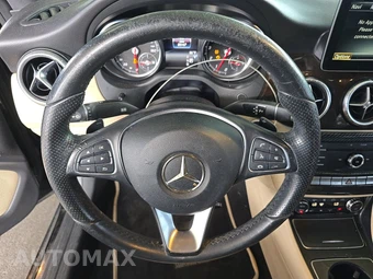 2018 Mercedes-Benz CLA 250 – miniatura 10