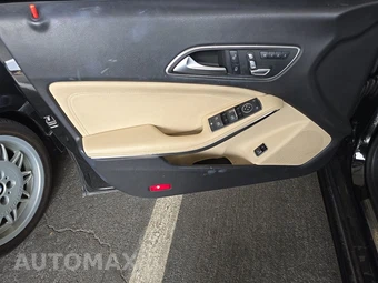 2018 Mercedes-Benz CLA 250 – miniatura 9