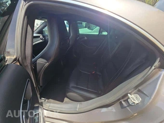 2018 Mercedes-Benz CLA 250 – miniatura 13
