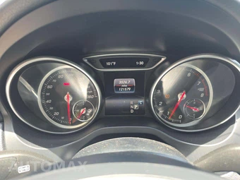 2018 Mercedes-Benz CLA 250 – miniatura 9