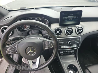 2018 Mercedes-Benz CLA 250 - miniatura 11