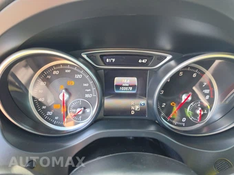 2018 Mercedes-Benz CLA 250 – miniatura 12
