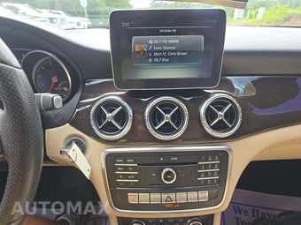 2018 Mercedes-Benz CLA 250 – miniatura 10
