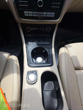 2018 Mercedes-Benz CLA 250 – miniatura 21