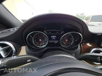 2018 Mercedes-Benz CLA 250 – miniatura 9