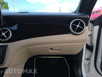 2018 Mercedes-Benz CLA 250 – miniatura 16