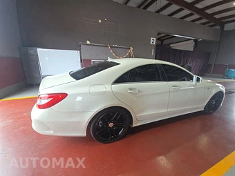 2018 Mercedes-Benz CLS 550 - miniatura 4
