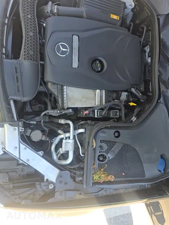 2018 Mercedes-Benz E 300 4MATIC Sedan - miniatura 25