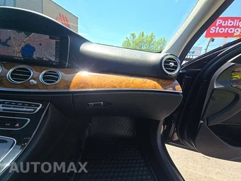 2018 Mercedes-Benz E 300 4MATIC Sedan - miniatura 19