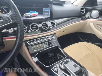 2018 Mercedes-Benz E 300 4MATIC Sedan - miniatura 11