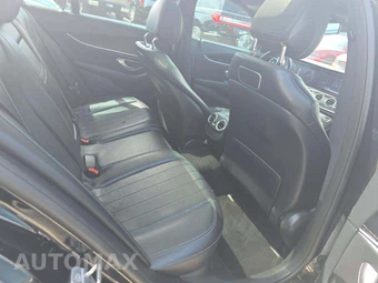 2018 Mercedes-Benz E 300 4MATIC Sedan - miniatura 16