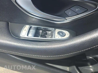 2018 Mercedes-Benz E 300 4MATIC Sedan - miniatura 21