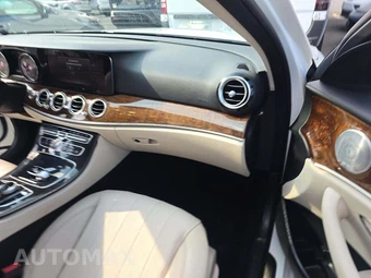 2018 Mercedes-Benz E 300 4MATIC Sedan – miniatura 19