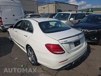 2018 Mercedes-Benz E 300 4MATIC Sedan – miniatura 2