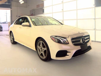 2018 Mercedes-Benz E 300 4MATIC Sedan - miniatura 3