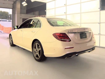 2018 Mercedes-Benz E 300 4MATIC Sedan - miniatura 6