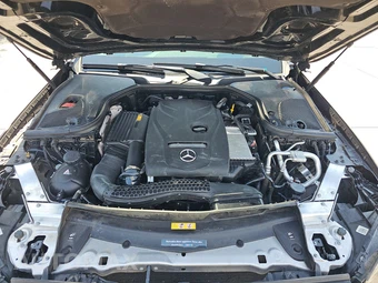 2018 Mercedes-Benz E 300 4MATIC Sedan - miniatura 15