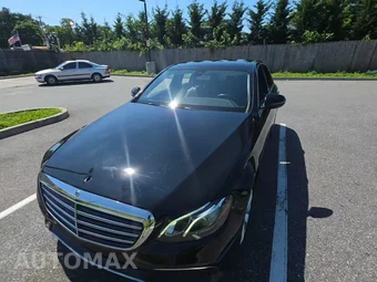 2018 Mercedes-Benz E 300 4MATIC Sedan