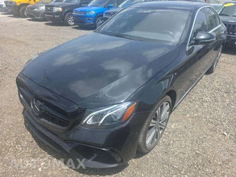 2018 Mercedes-Benz E 300 4MATIC Sedan