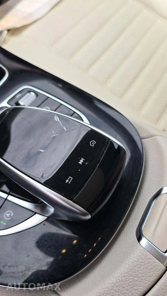 2018 Mercedes-Benz E 300 4MATIC Sedan – miniatura 24