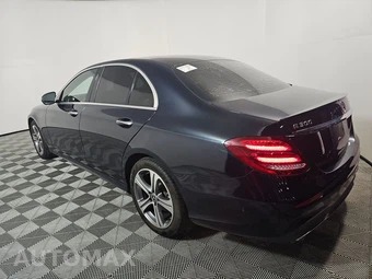 2018 Mercedes-Benz E 300 4MATIC Sedan – miniatura 6