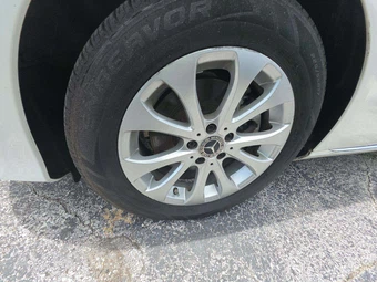 2018 Mercedes-Benz E 300 4MATIC Sedan – miniatura 22