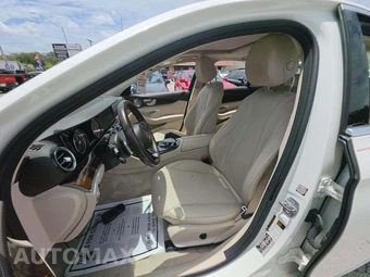 2018 Mercedes-Benz E 300 4MATIC Sedan – miniatura 6