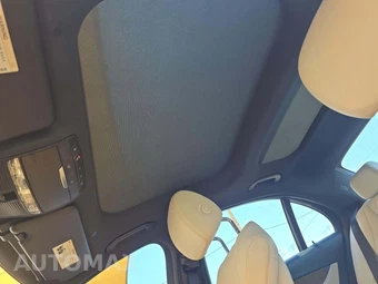 2018 Mercedes-Benz E 300 Sedan - miniatura 11