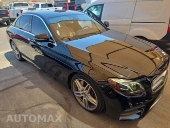 2018 Mercedes-Benz E 300 Sedan - miniatura 4