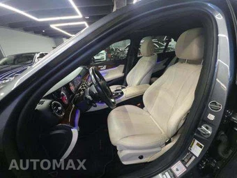 2018 Mercedes-Benz E 300 Sedan - miniatura 6
