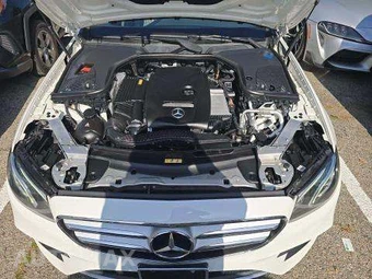 2018 Mercedes-Benz E 300 Sedan – miniatura 23