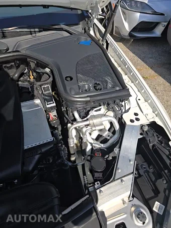 2018 Mercedes-Benz E 300 Sedan – miniatura 24