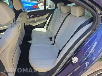 2018 Mercedes-Benz E 300 Sedan - miniatura 13