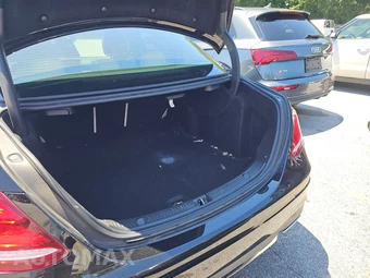 2018 Mercedes-Benz E 300 Sedan – miniatura 16