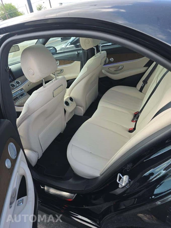 2018 Mercedes-Benz E 300 Sedan - miniatura 13
