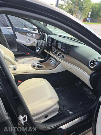 2018 Mercedes-Benz E 300 Sedan - miniatura 18