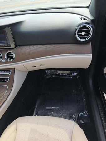 2018 Mercedes-Benz E 300 Sedan - miniatura 19