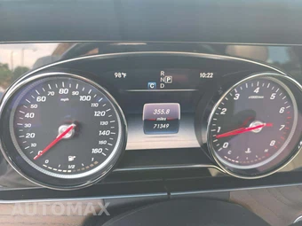 2018 Mercedes-Benz E 300 Sedan - miniatura 9