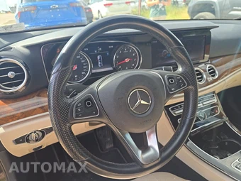 2018 Mercedes-Benz E 300 Sedan – miniatura 10