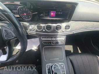 2018 Mercedes-Benz E 300 Sedan – miniatura 11