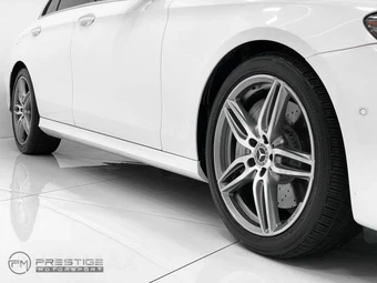 2018 Mercedes-Benz E 300 Sedan - miniatura 13
