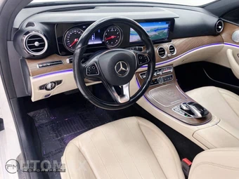 2018 Mercedes-Benz E 300 Sedan - miniatura 18