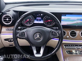 2018 Mercedes-Benz E 300 Sedan - miniatura 21