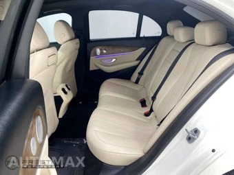 2018 Mercedes-Benz E 300 Sedan - miniatura 24