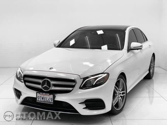 2018 Mercedes-Benz E 300 Sedan - miniatura 3